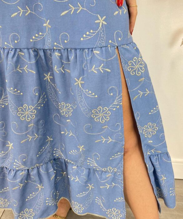 Vestido Midi com Bojo Tricoline Bordado com Fenda e Botões Azul - Fernanda Ramos Store