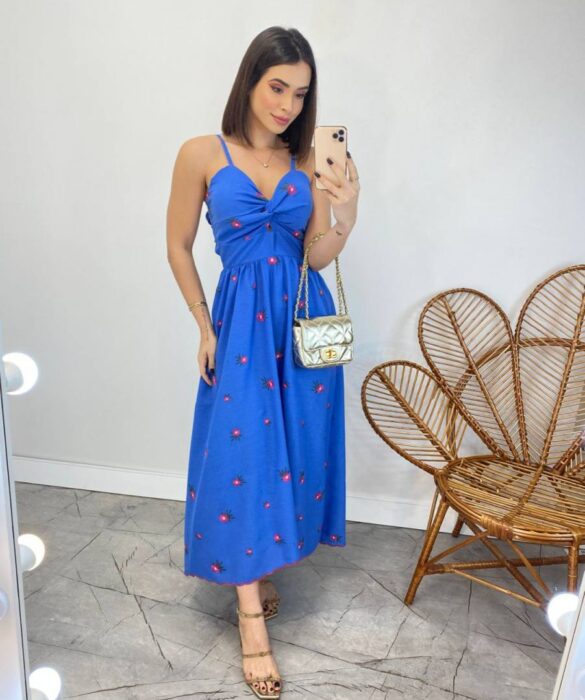 Vestido Midi sem Bojo Alça Regulável Bordado Floral Azul - Fernanda Ramos Store