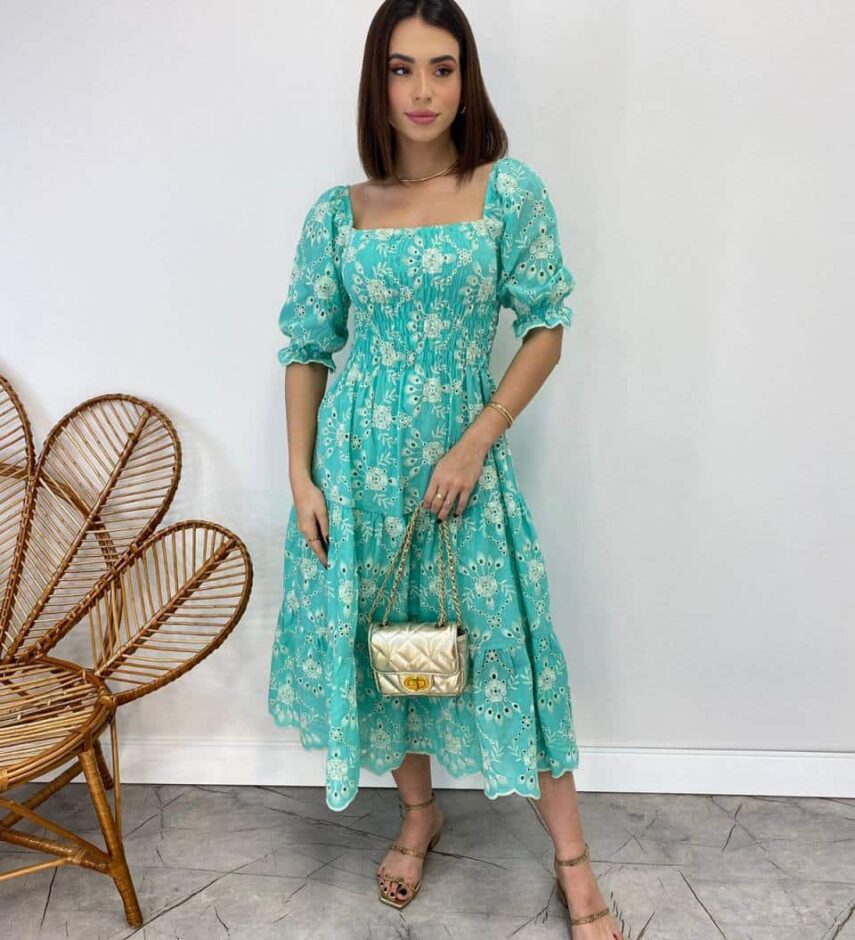 Vestido Midi sem Bojo Eduarda Tricoline com Lastex Bordado Azul - Fernanda Ramos Store