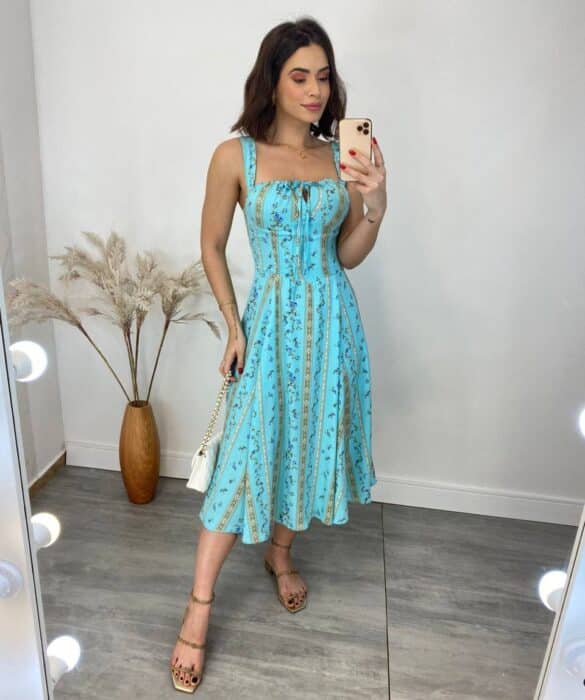 Vestido Midi sem Bojo Elisa com Fenda Estampa Floral Azul - Fernanda Ramos Store