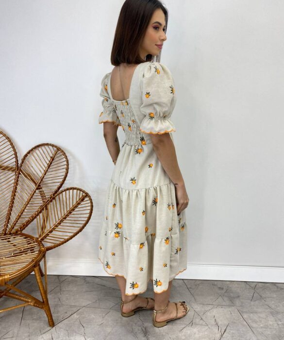 Vestido Midi sem Bojo Tricoline com Cinto Cru Flores Laranja - Fernanda Ramos Store