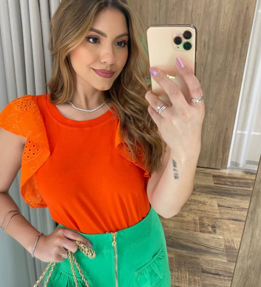 Blusa Feminina Juliana Detalhe em Laise Laranja - Fernanda Ramos Store