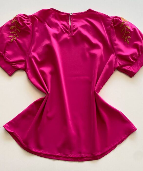 fernandaramosstore com br Blusa Feminina Manga Curta com Detalhe Bordado Pink 3