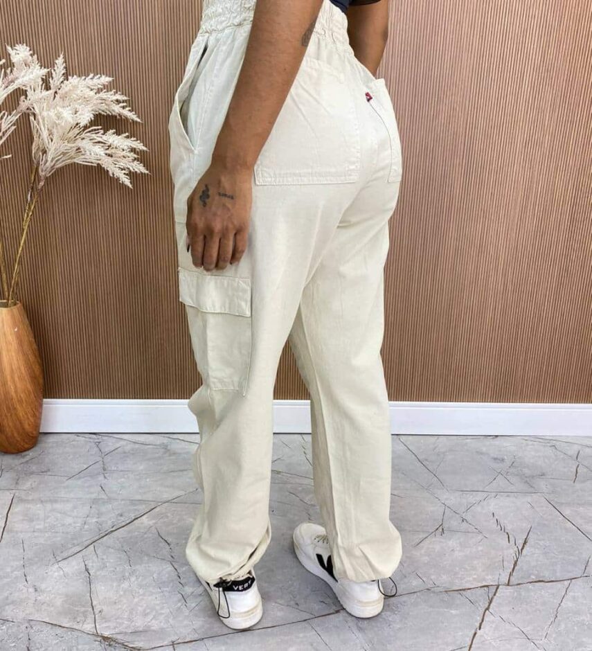 Calça Feminina Parachute Cargo Sarja Bege - Fernanda Ramos Store
