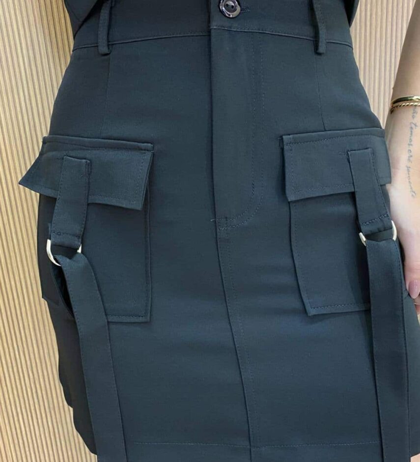Conjunto Feminino Alfaiataria Luna Cropped e Saia Preto - Fernanda Ramos Store