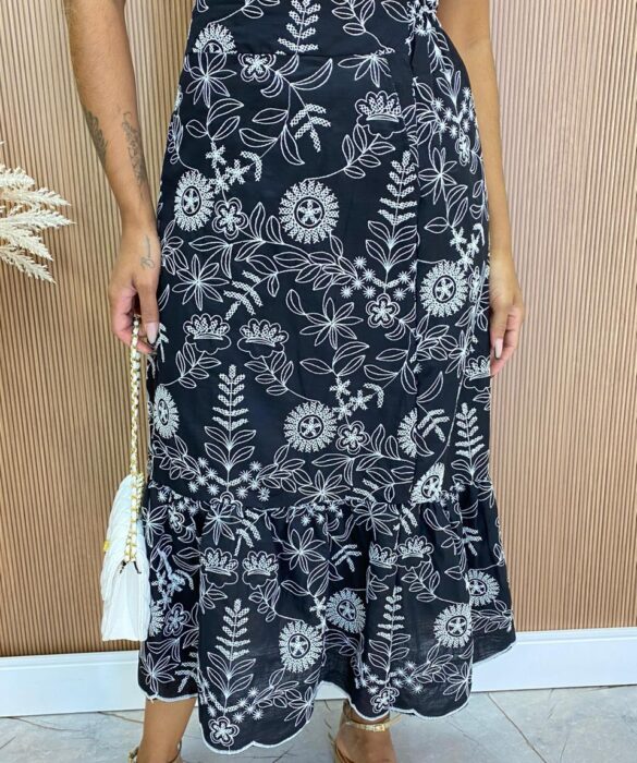 fernandaramosstore com br Conjunto Feminino Bordado Cropped com Bojo e Saia Midi Preto 1