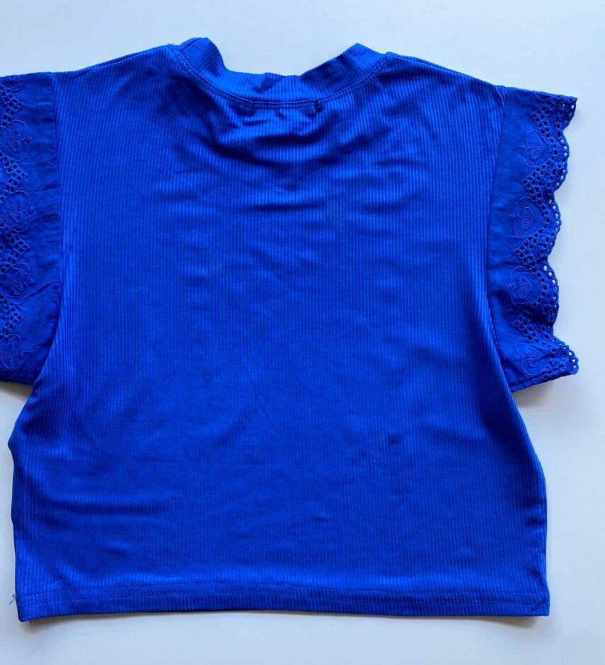 Cropped Feminino Canelado Olivia Detalhe em Laise Azul Bic - Fernanda Ramos Store