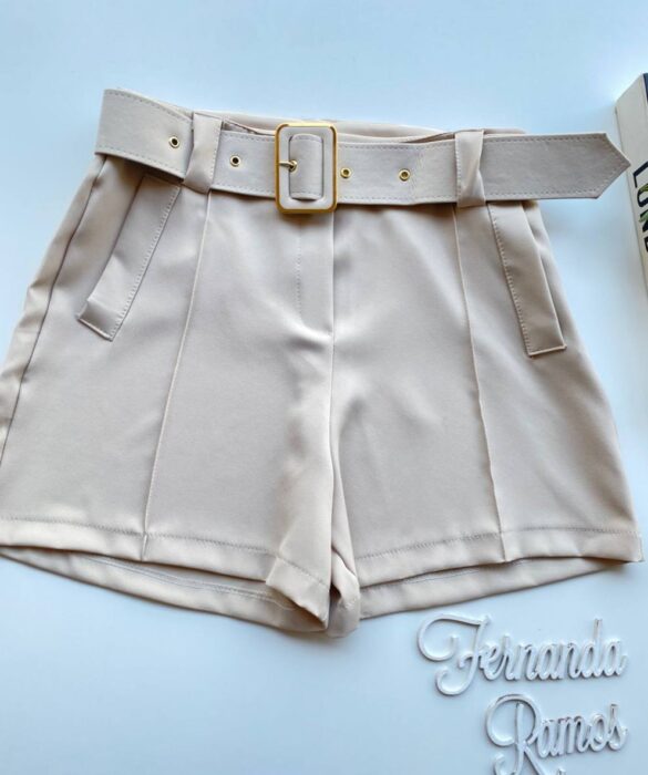 fernandaramosstore com br Short Feminino Alfaiataria Maya com Cinto Bege 1