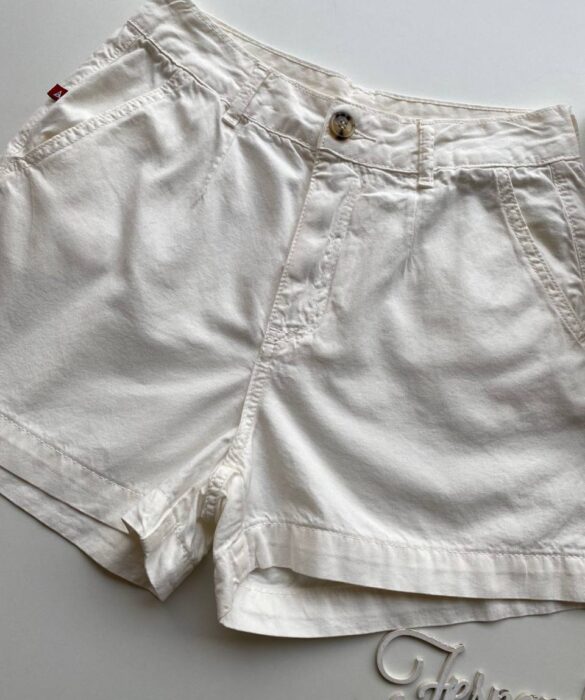 fernandaramosstore com br Short Feminino com Pregas Sarja Branco 094606 1