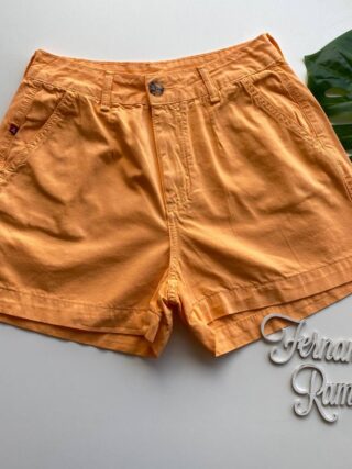 Short Feminino com Pregas Sarja Laranja 094606 Fernanda Ramos Store