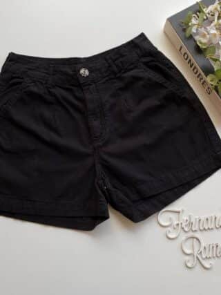 Short Feminino com Pregas Sarja Preto 094606 Fernanda Ramos Store