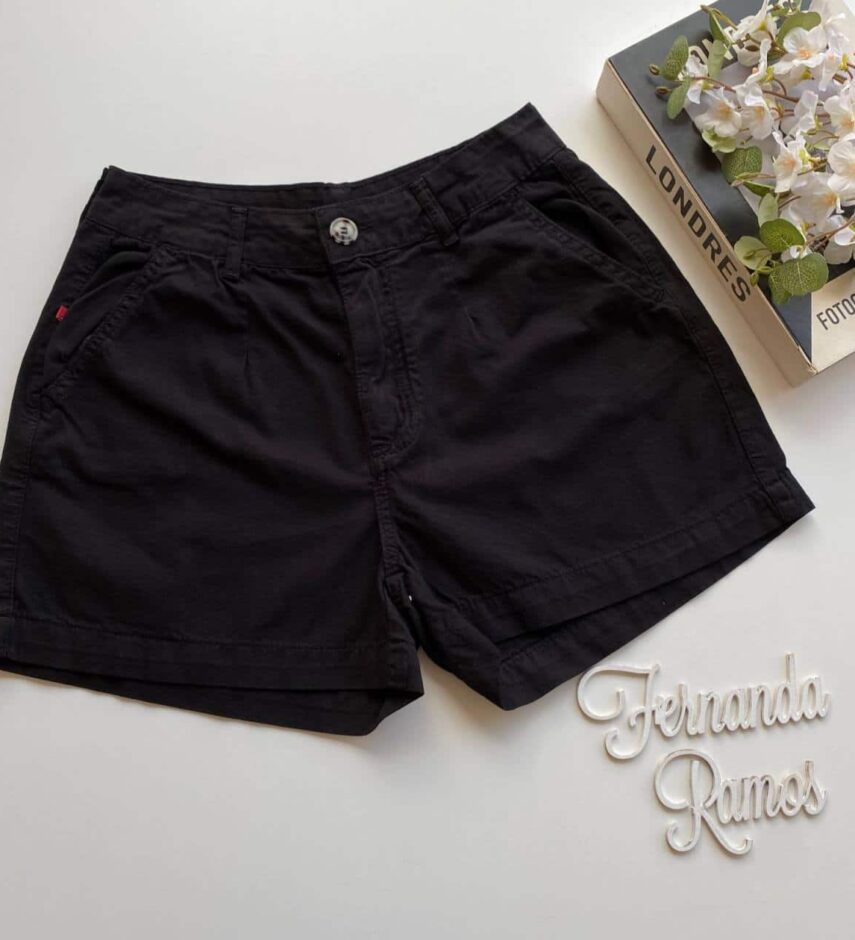 Short Feminino com Pregas Sarja Preto 094606 - Fernanda Ramos Store