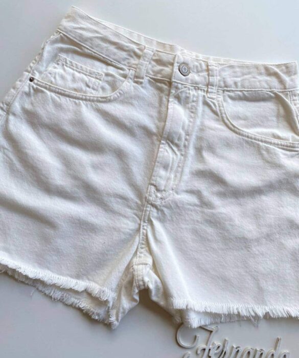 Short Jeans Feminino Cintura Alta Sarja Off White 093959 - Fernanda Ramos Store