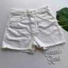 Short Jeans Feminino Cintura Alta Sarja Off White 093959 - Fernanda Ramos Store