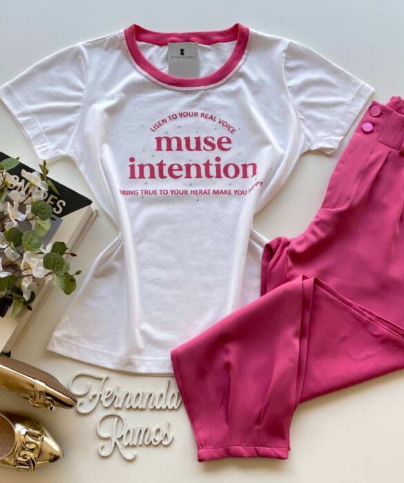 T-shirt Manga Curta Muse Intention Branca Detalhe Rosa - Fernanda Ramos Store