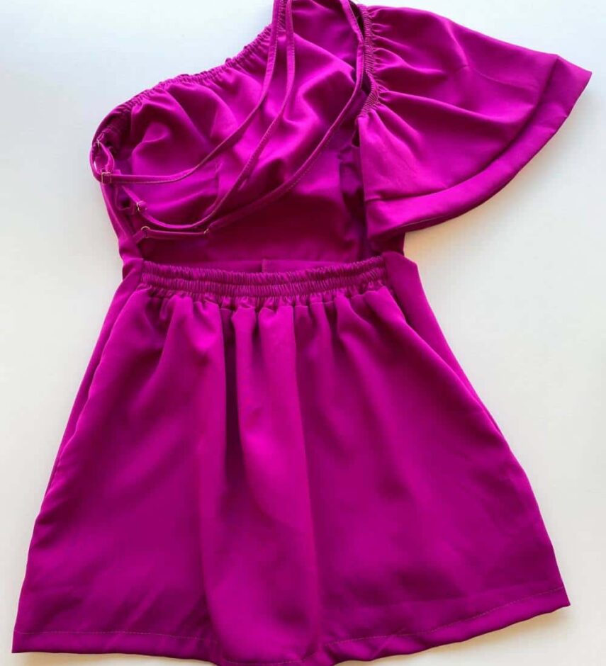 fernandaramosstore com br Vestido Curto com Bojo Nula Manga Detalhe Ajustável Atrás Fúcsia 2