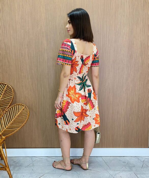 Vestido Curto sem Bojo Liz com Lastex Estampado Fundo Bege - Fernanda Ramos Store