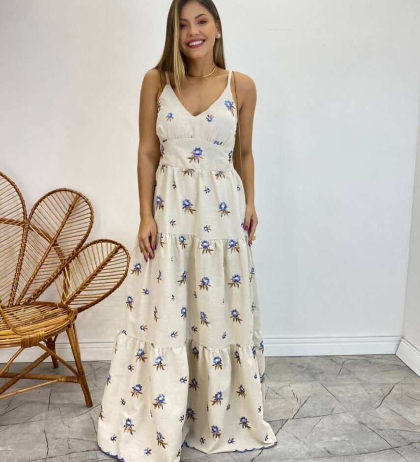 Vestido Longo com Bojo Juliana Alça Regulável Cru Bordado Azul - Fernanda Ramos Store