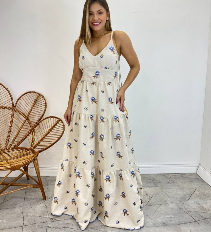 Vestido Longo com Bojo Juliana Alça Regulável Cru Bordado Azul - Fernanda Ramos Store