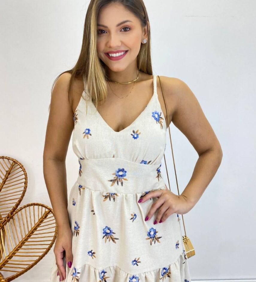 Vestido Longo com Bojo Juliana Alça Regulável Cru Bordado Azul - Fernanda Ramos Store