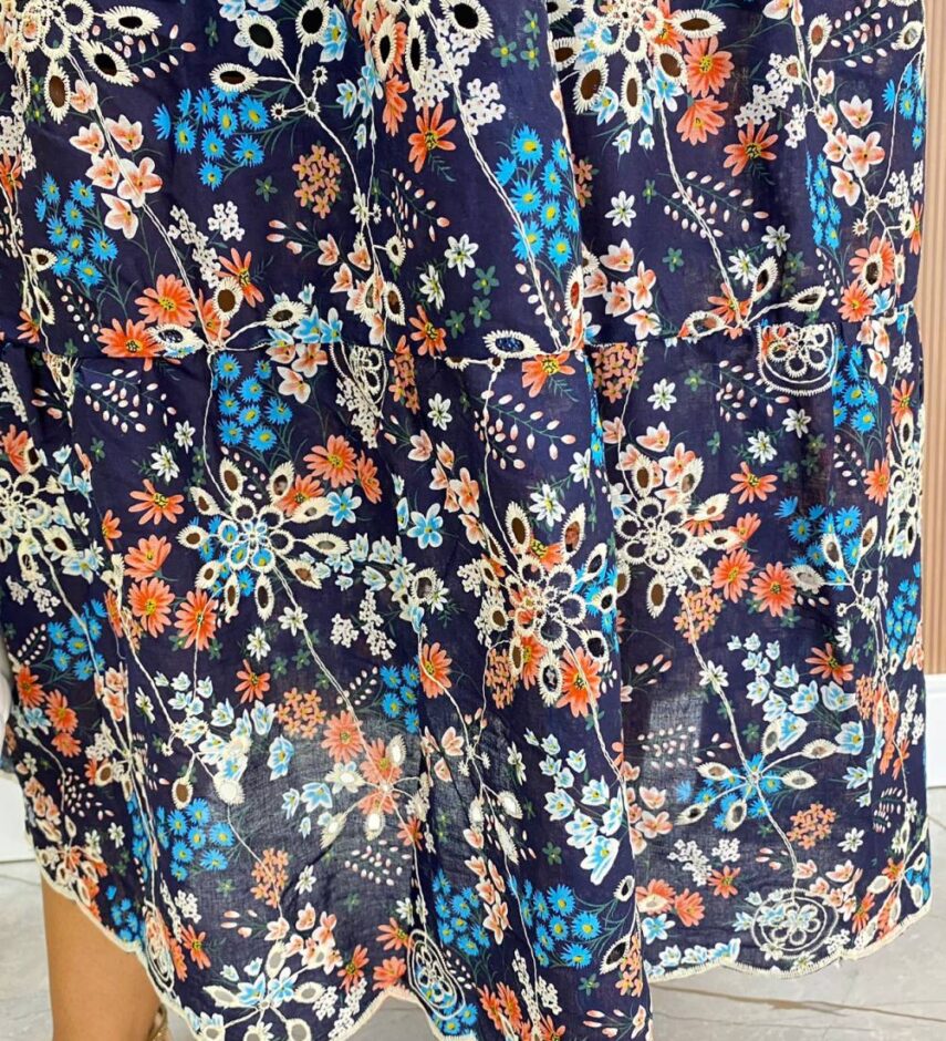Vestido Midi com Bojo e Abertura Luiza Estampado Azul Marinho - Fernanda Ramos Store