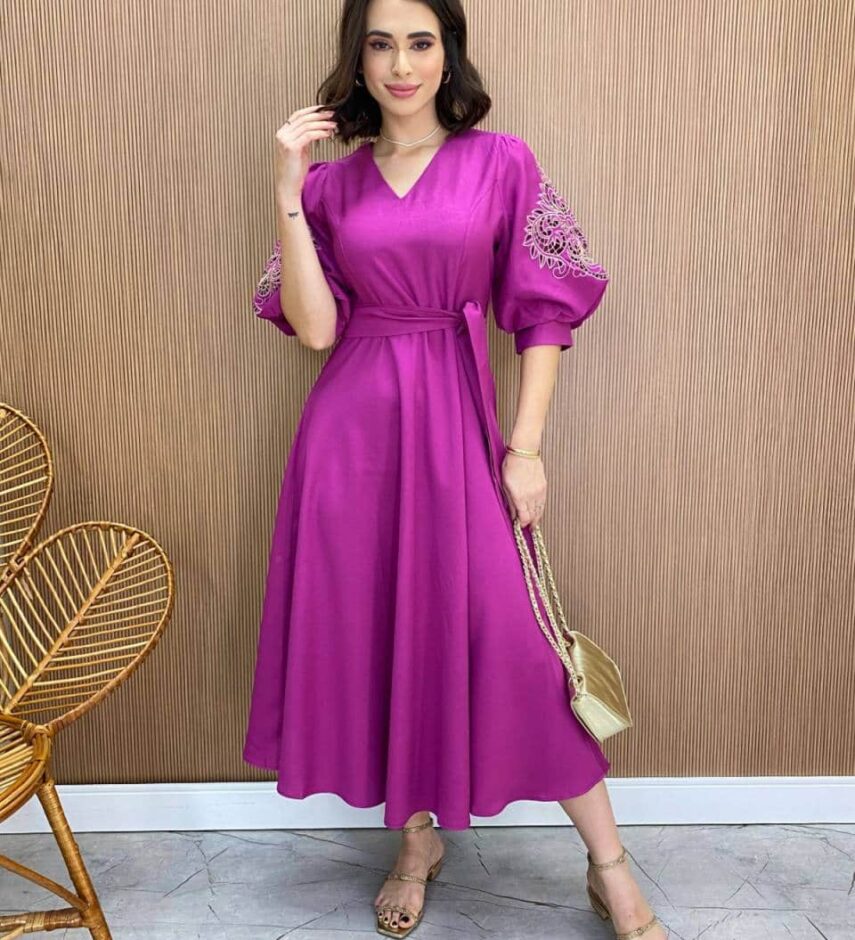 Vestido Midi sem Bojo Mangas 3/4 com Detalhe Vazado Fúcsia - Fernanda Ramos Store