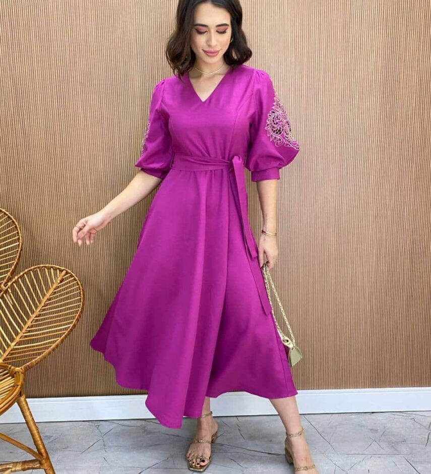 Vestido Midi sem Bojo Mangas 3/4 com Detalhe Vazado Fúcsia - Fernanda Ramos Store