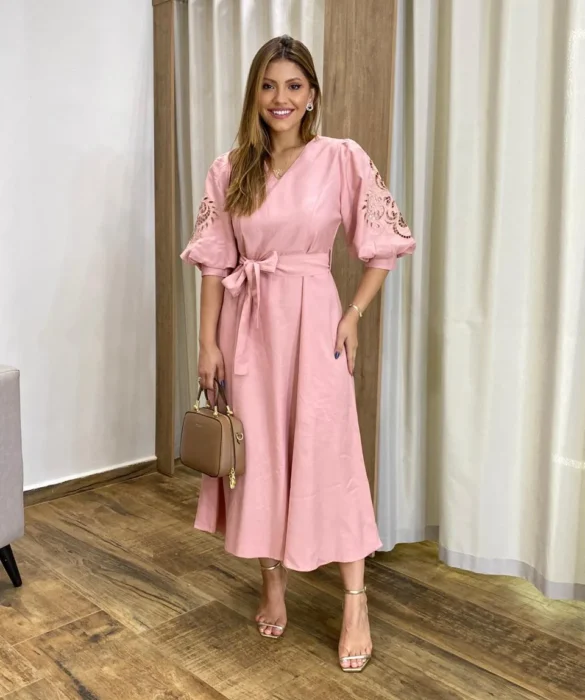 Vestido Midi sem Bojo Mangas 3/4 com Detalhe Vazado Rose - Fernanda Ramos Store