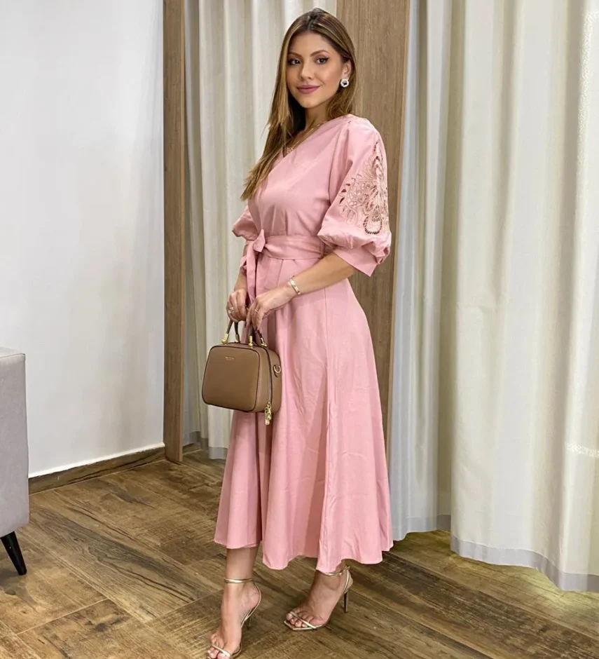Vestido Midi sem Bojo Mangas 3/4 com Detalhe Vazado Rose - Fernanda Ramos Store