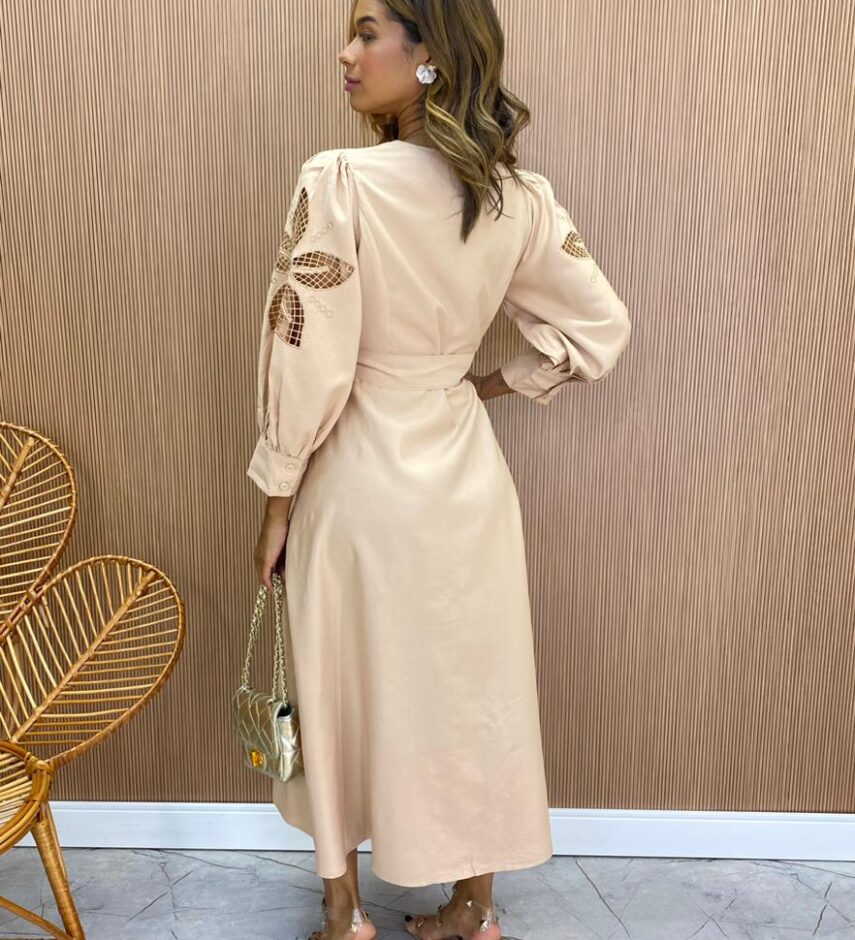 Vestido Midi sem Bojo Mangas com Detalhe Vazado Bege - Fernanda Ramos Store
