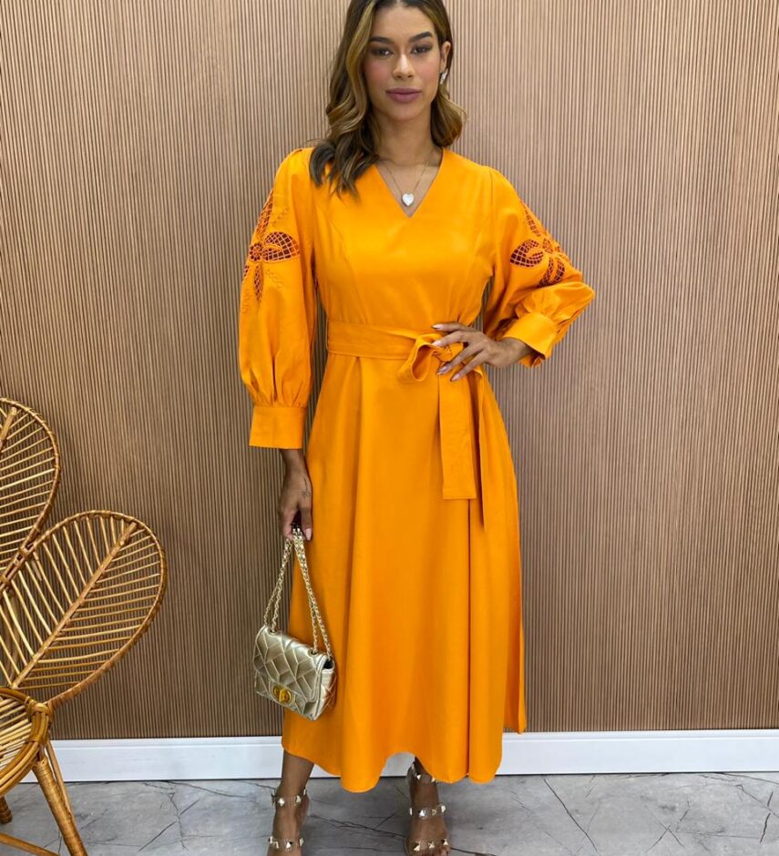 Vestido Midi sem Bojo Mangas com Detalhe Vazado Laranja - Fernanda Ramos Store