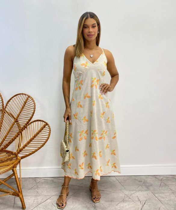 Vestido Midi sem Bojo Viscolinho Cru com Bordado Laranja - Fernanda Ramos Store