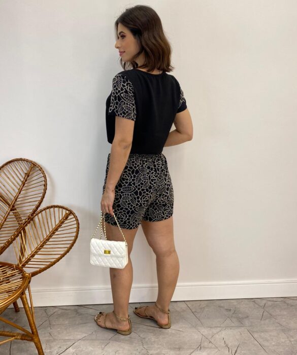 Conjunto Feminino Blusa Manga Curta e Short com Detalhe Preto - Fernanda Ramos Store