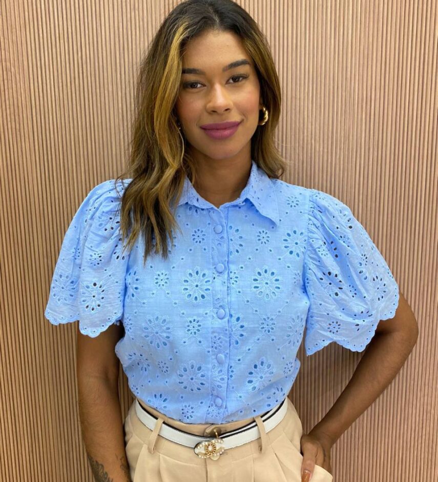 Cropped Feminino Alongado Laise Manga Curta Barbara Azul - Fernanda Ramos Store
