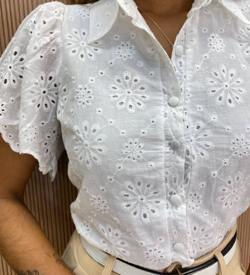 Cropped Feminino Alongado Laise Manga Curta Barbara Branco - Fernanda Ramos Store