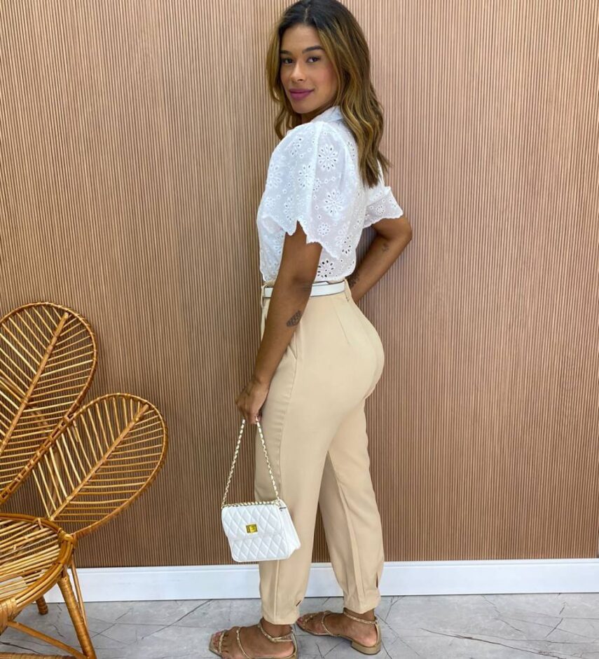 Cropped Feminino Alongado Laise Manga Curta Barbara Branco - Fernanda Ramos Store