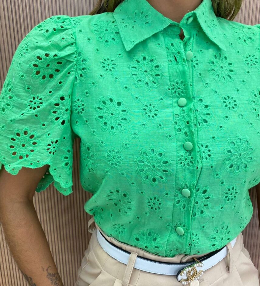 Cropped Feminino Alongado Laise Manga Curta Barbara Verde - Fernanda Ramos Store