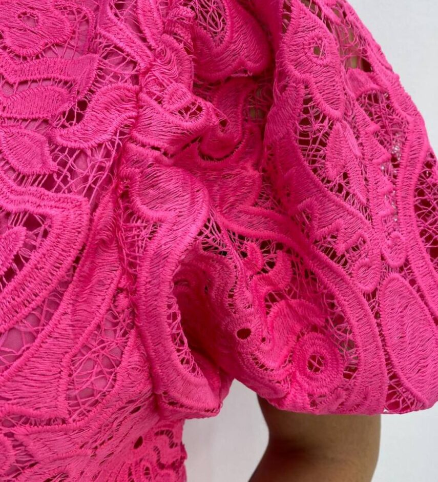 Cropped Feminino sem Bojo Alongado Guipir Pink - Fernanda Ramos Store