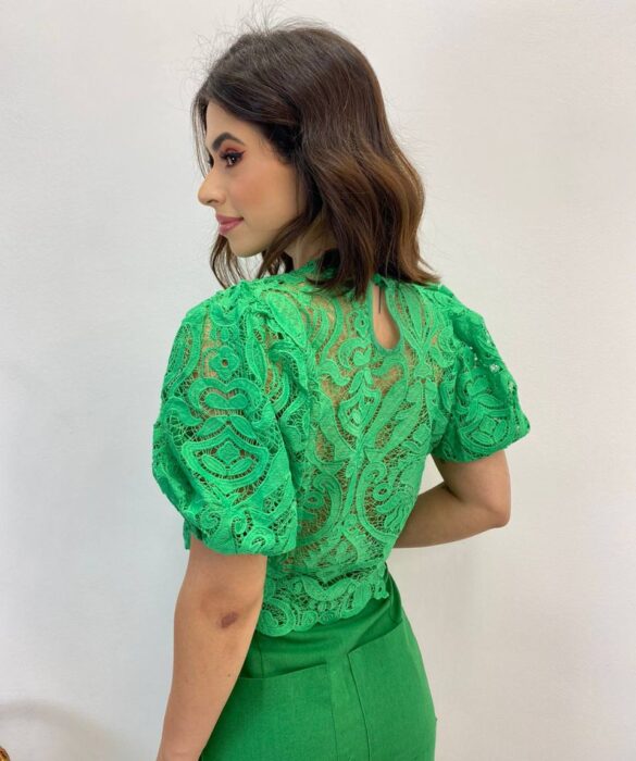 Cropped Feminino sem Bojo Alongado Guipir Verde - Fernanda Ramos Store