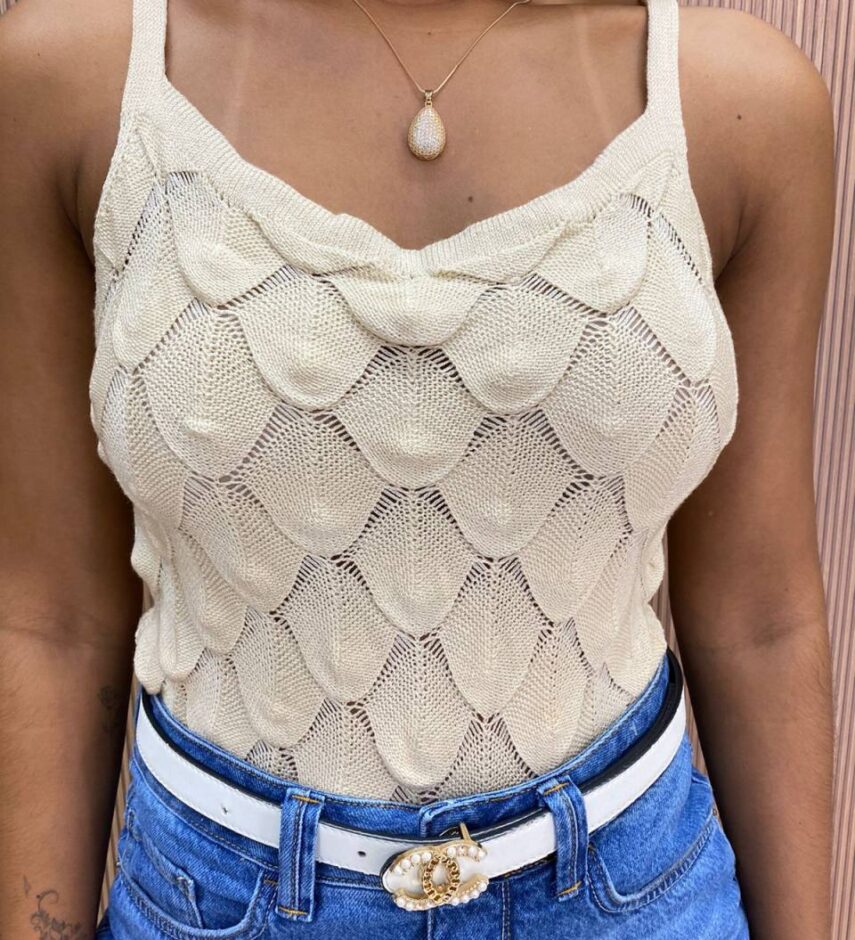 Cropped Feminino Tricot sem Bojo Escamas Bege - Fernanda Ramos Store