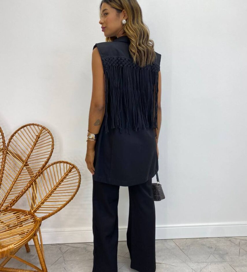 Max Colete Feminino Juliana com Franjas Preto - Fernanda Ramos Store