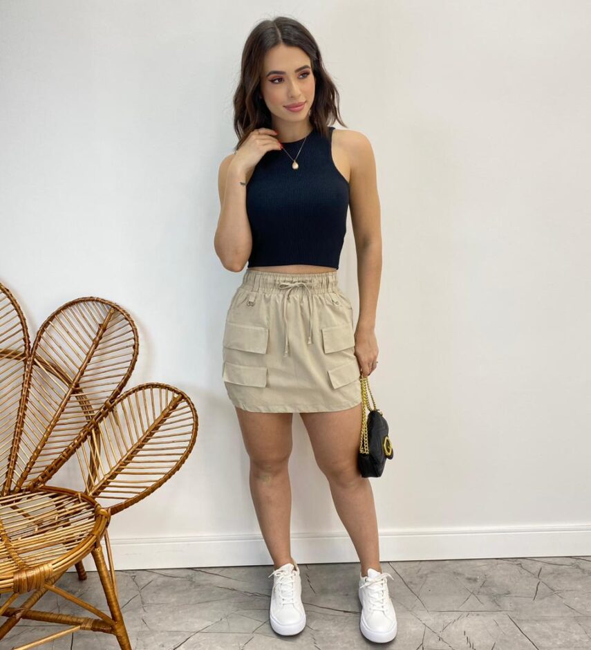 Saia Curta Feminina Mari Tricoline Bege com Amarração - Fernanda Ramos Store