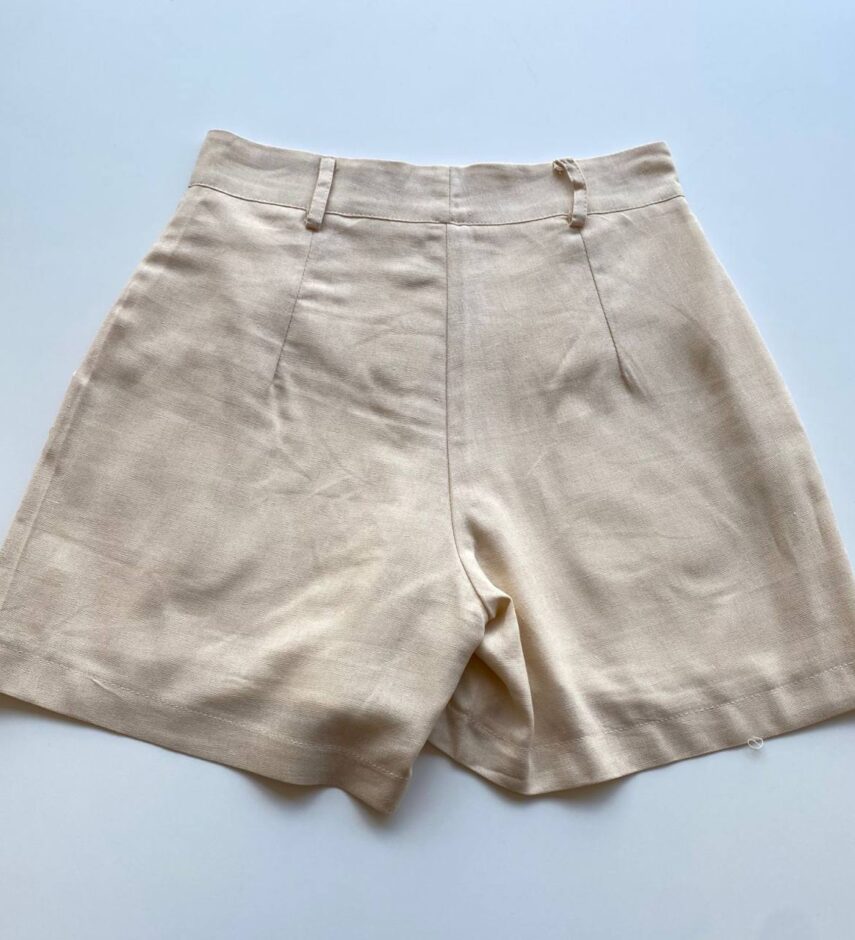 Short Feminino Linho com Bolsos Sabrina Bege - Fernanda Ramos Store