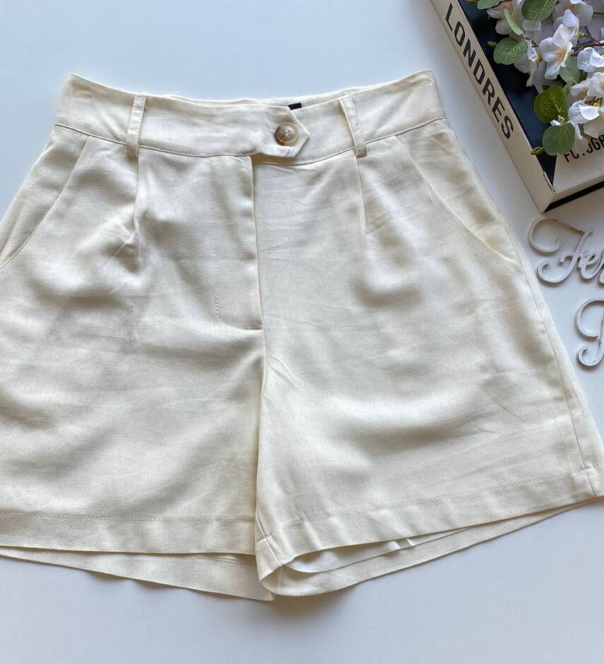 Short Feminino Linho com Bolsos Sabrina Off White - Fernanda Ramos Store