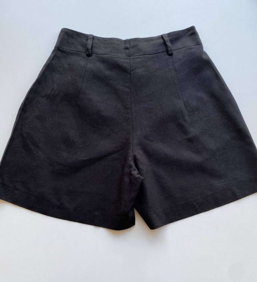 Short Feminino Linho com Bolsos Sabrina Preto - Fernanda Ramos Store