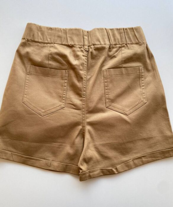 Short Feminino Sarja com Detalhe em Pregas Mariah Caqui - Fernanda Ramos Store