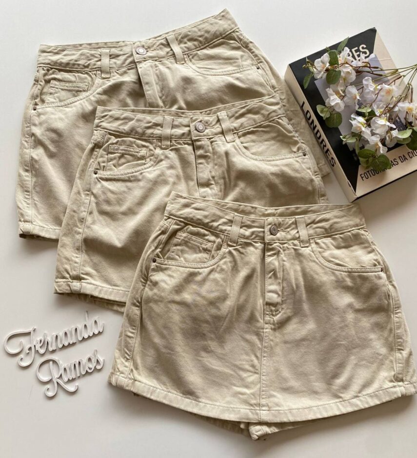 Short Saia Feminino Básico com Bolsos Sarja Bege - Fernanda Ramos Store