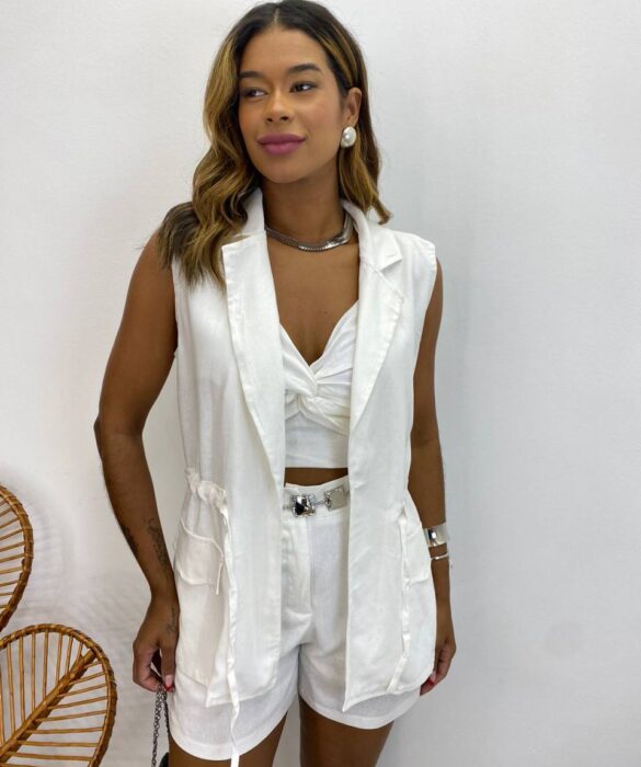 Trijunto Feminino Colete + Cropped com Bojo + Short Branco - Fernanda Ramos Store