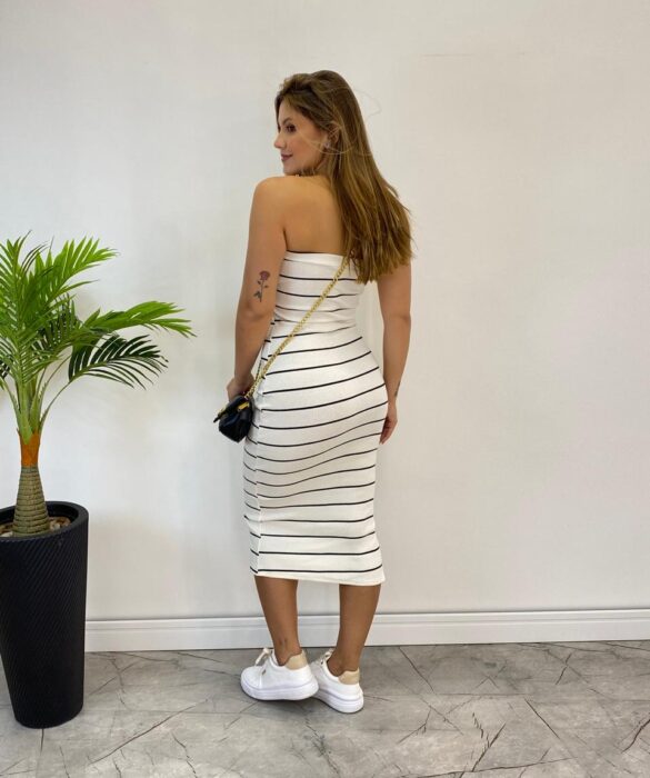 Vestido Feminino com Bojo Malha Canelada Tomara que Caia Listrado Branco - Fernanda Ramos Store