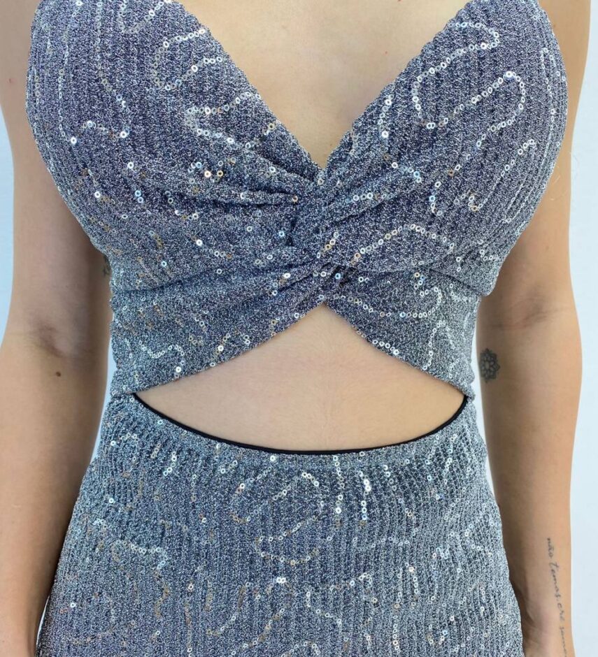 Vestido Feminino Curto com Bojo de Alcinha Lurex com Paetê Prata - Fernanda Ramos Store